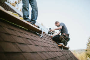 Local Roofers in Sun Trust Bank, VA